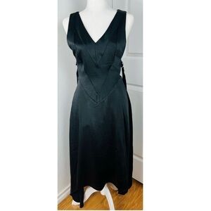 Ellie makir New York midi dress size S